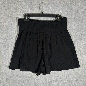 Black Torrid elastic waist flowy shorts
